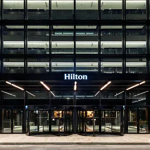 Hilton Eur La מלון