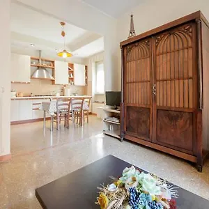 Casa Lorenzo Magnifico Roma