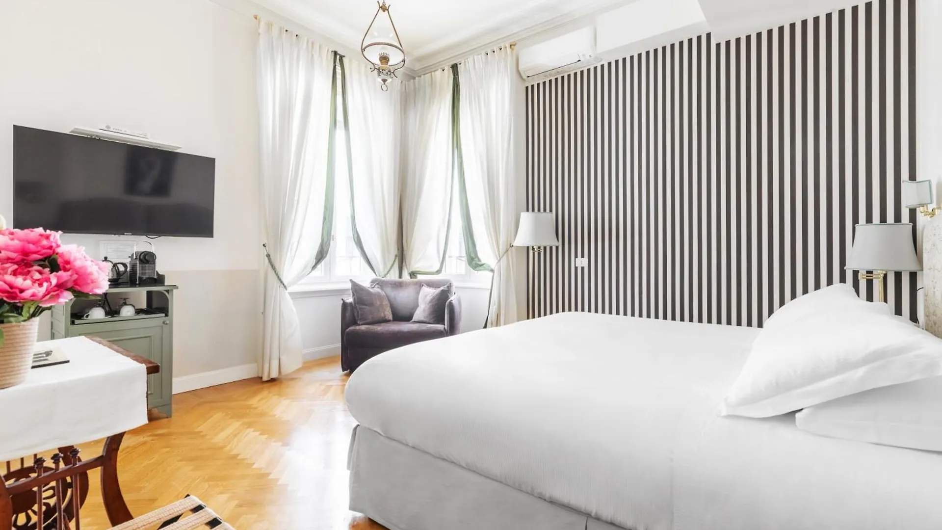 Relais Donna Lucrezia Guest House Rome