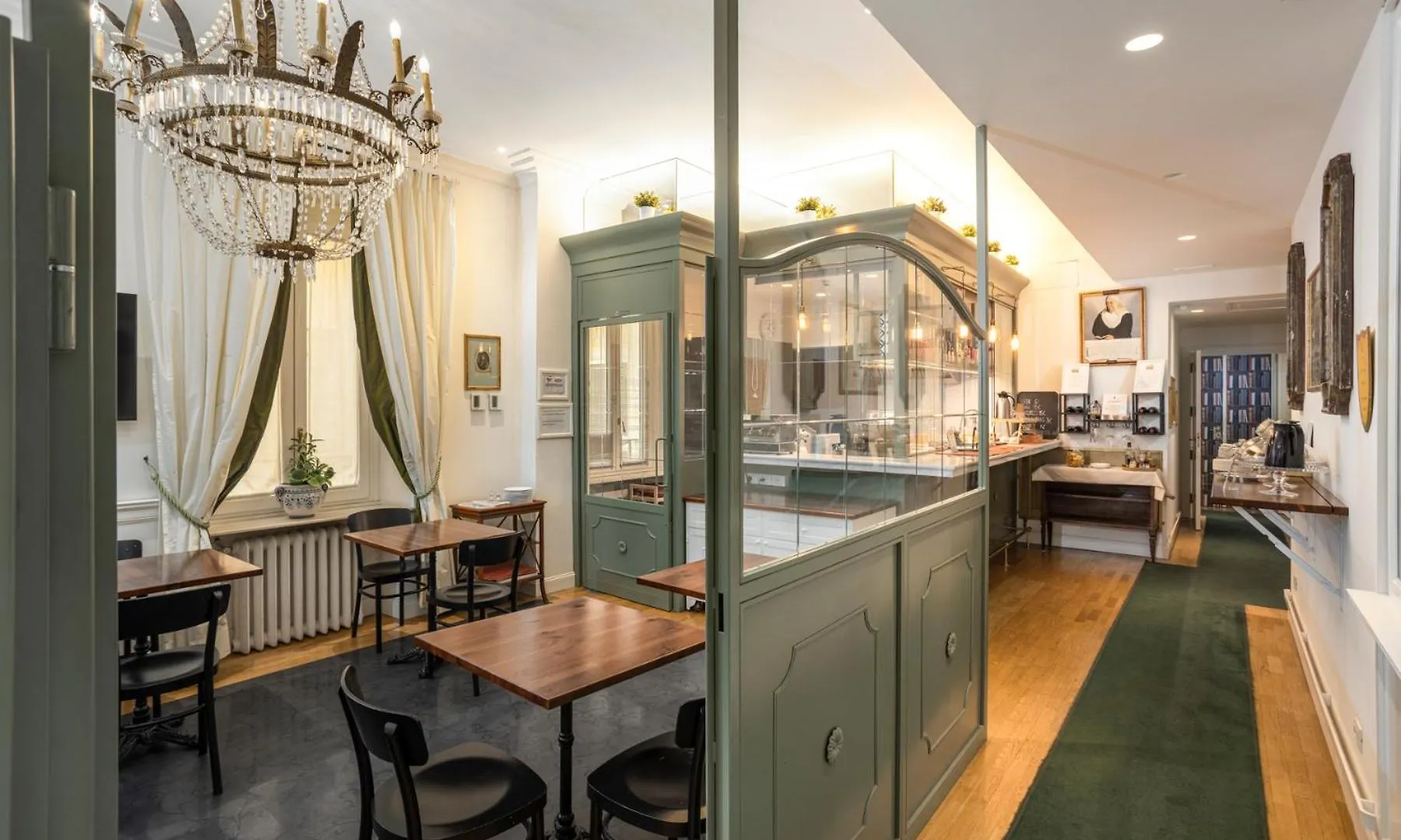 Relais Donna Lucrezia Guest House Rome